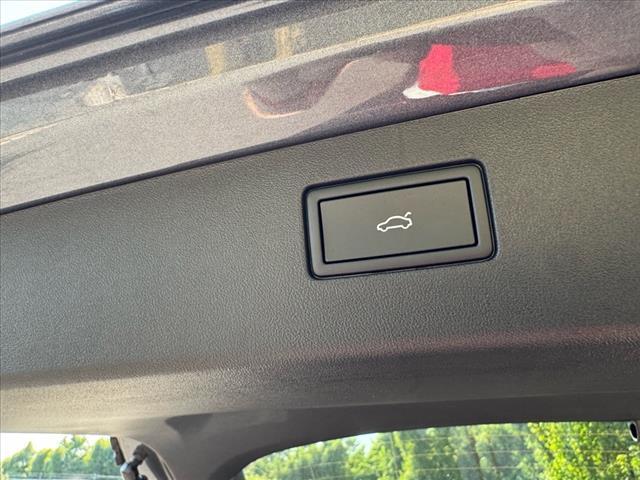 new 2025 Volkswagen Tiguan car, priced at $36,176