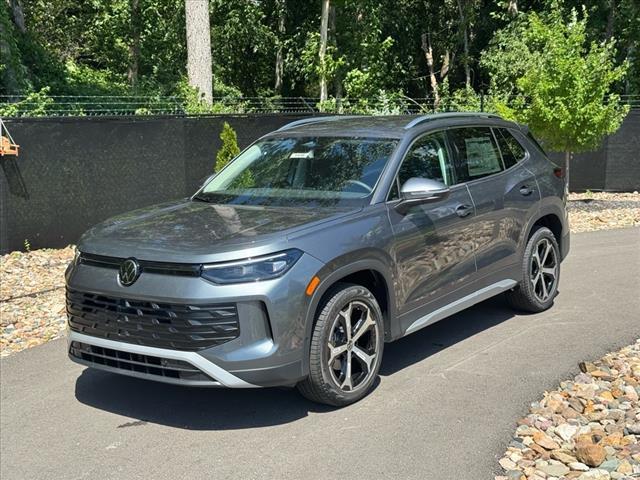 new 2025 Volkswagen Tiguan car, priced at $31,966