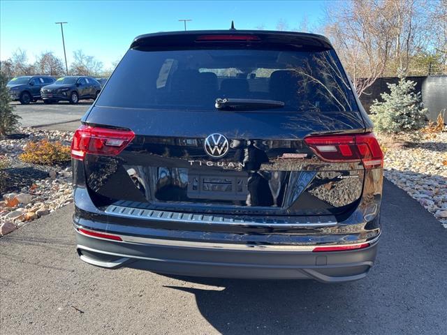 new 2024 Volkswagen Tiguan car, priced at $30,850