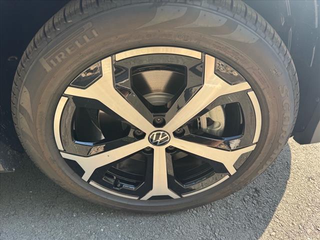 new 2025 Volkswagen Tiguan car, priced at $36,760