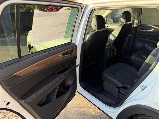 new 2026 Volkswagen Atlas car, priced at $49,057