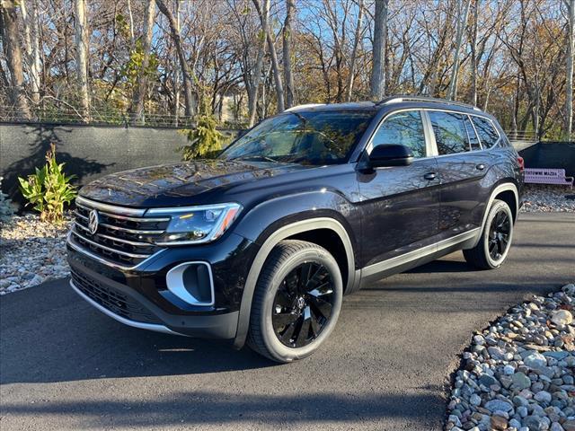 new 2025 Volkswagen Atlas car, priced at $47,073