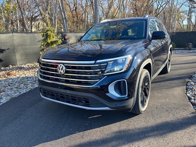 new 2025 Volkswagen Atlas car, priced at $44,010