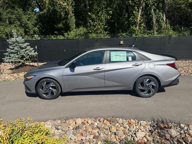 new 2025 Hyundai Elantra car, priced at $23,165