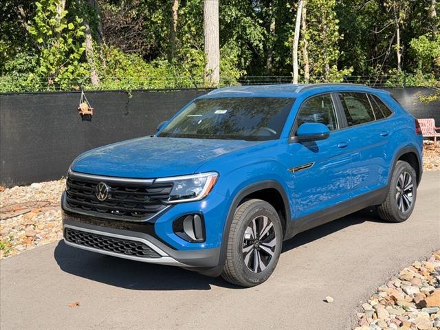 new 2026 Volkswagen Atlas Cross Sport car, priced at $42,801