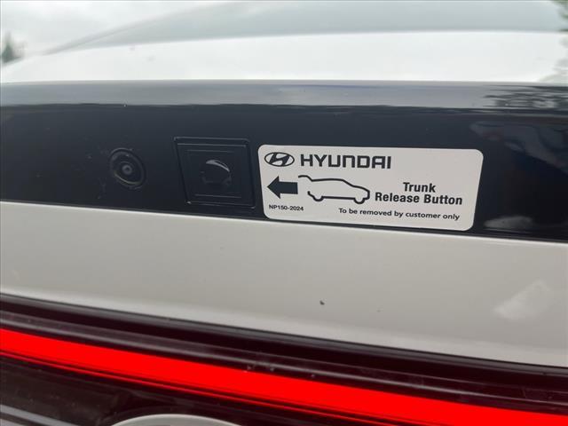 new 2024 Hyundai Sonata Hybrid car, priced at $38,380