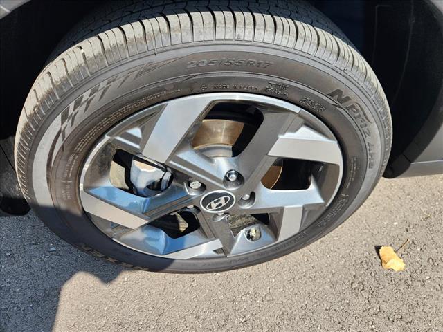 used 2024 Hyundai Venue car, priced at $19,988