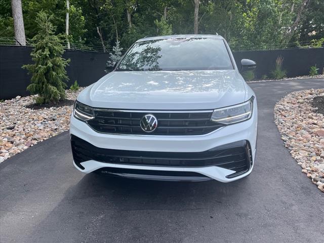 new 2024 Volkswagen Tiguan car, priced at $37,544