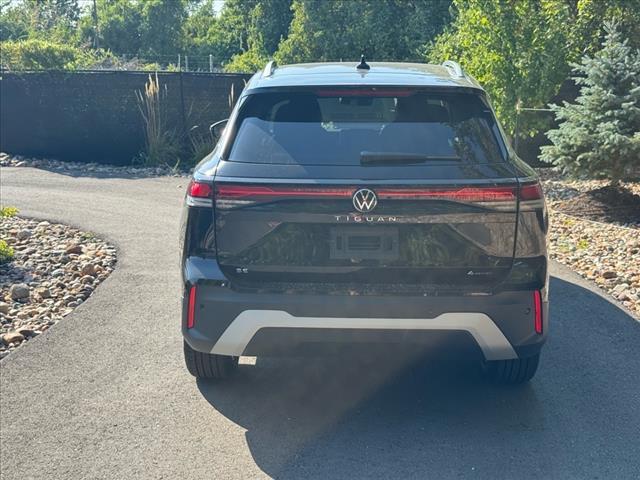 new 2025 Volkswagen Tiguan car, priced at $35,591