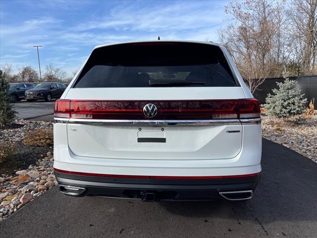 new 2025 Volkswagen Atlas car, priced at $43,415