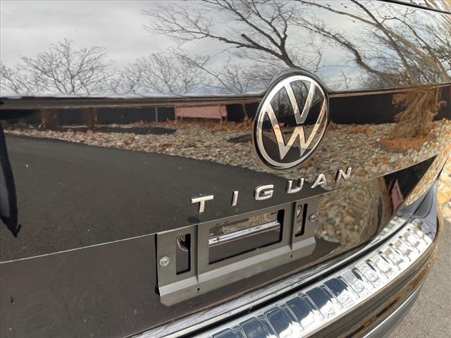 new 2024 Volkswagen Tiguan car, priced at $28,038