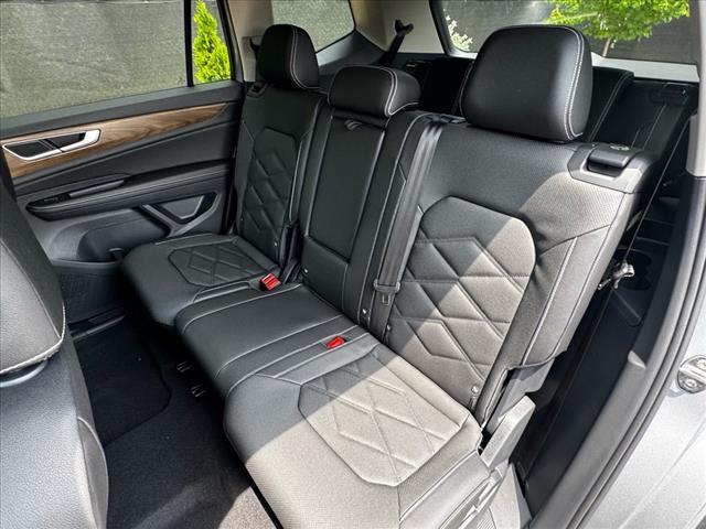 new 2025 Volkswagen Atlas car, priced at $39,035