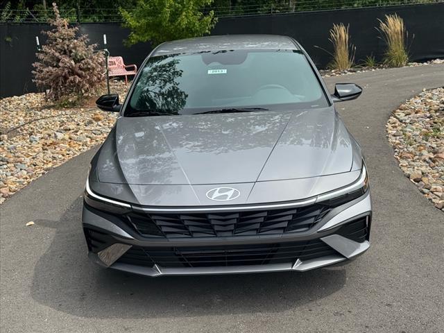 new 2025 Hyundai Elantra car, priced at $23,703
