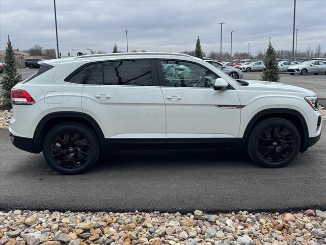 new 2025 Volkswagen Atlas Cross Sport car, priced at $42,411