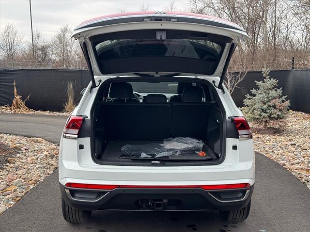 new 2025 Volkswagen Atlas Cross Sport car, priced at $42,411