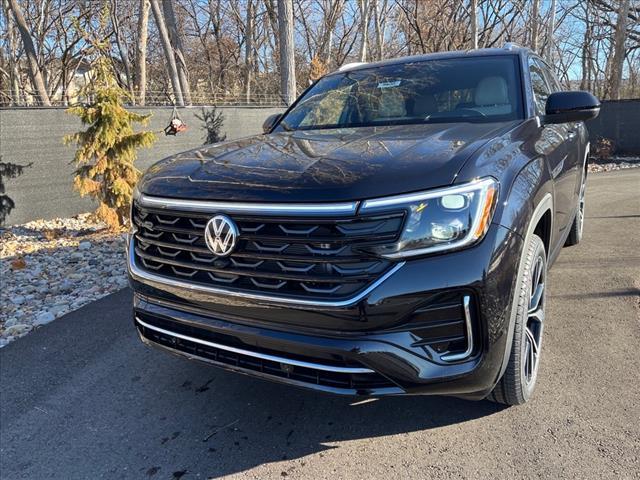 new 2025 Volkswagen Atlas Cross Sport car, priced at $50,346