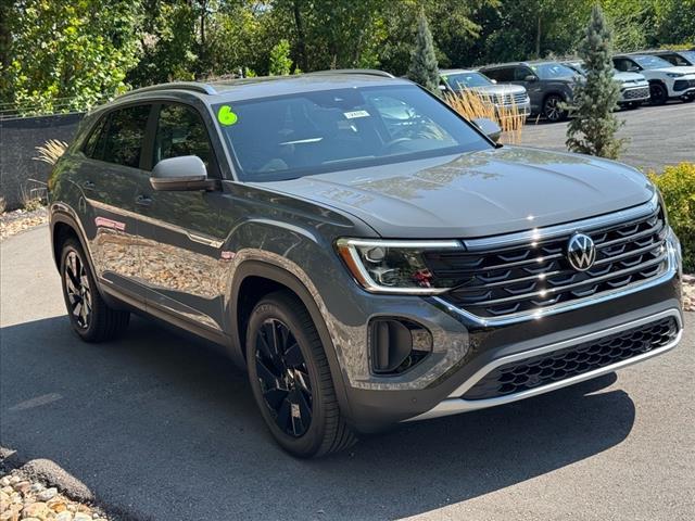 new 2026 Volkswagen Atlas Cross Sport car, priced at $48,355