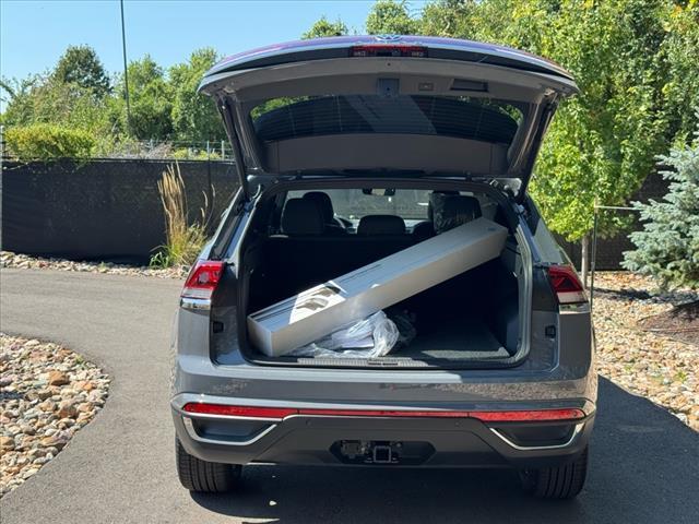 new 2026 Volkswagen Atlas Cross Sport car, priced at $48,355