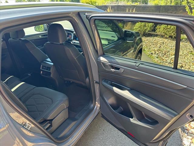 new 2026 Volkswagen Atlas Cross Sport car, priced at $48,355