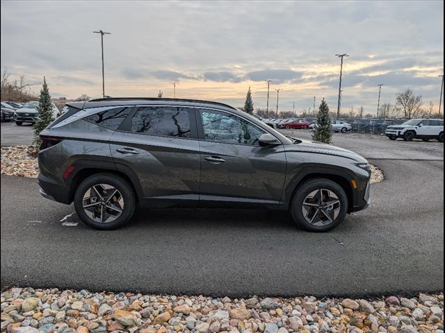 new 2025 Hyundai Tucson Hybrid car, priced at $37,597