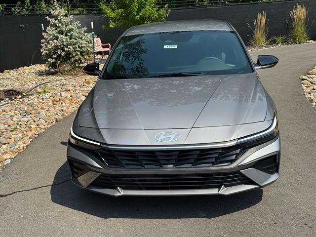 new 2025 Hyundai Elantra car, priced at $21,370