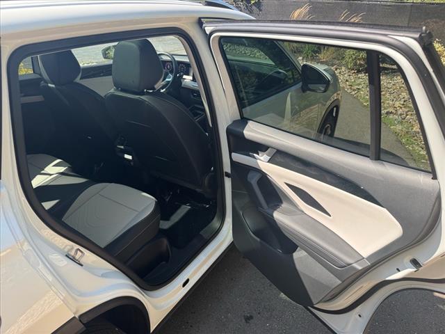 new 2025 Volkswagen Tiguan car, priced at $36,770