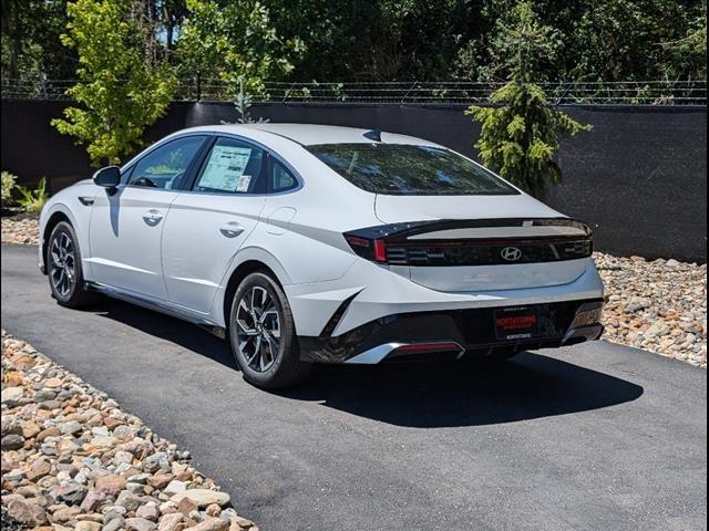 new 2024 Hyundai Sonata car, priced at $30,237