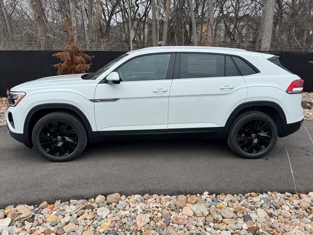 new 2025 Volkswagen Atlas Cross Sport car, priced at $42,211