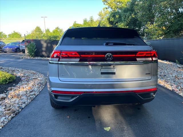 new 2024 Volkswagen Atlas Cross Sport car, priced at $39,936