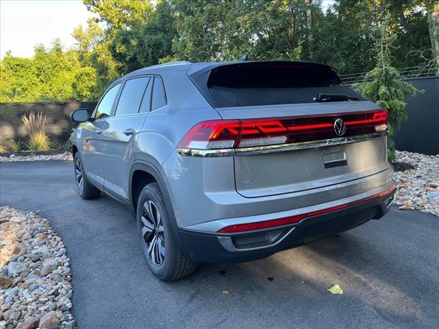 new 2024 Volkswagen Atlas Cross Sport car, priced at $39,936