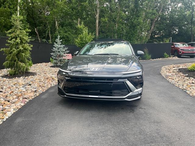 new 2024 Hyundai Sonata Hybrid car, priced at $37,880