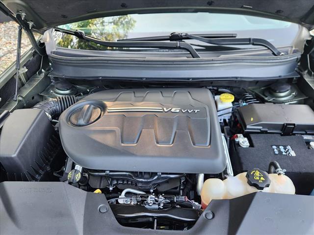 used 2020 Jeep Cherokee car, priced at $19,995