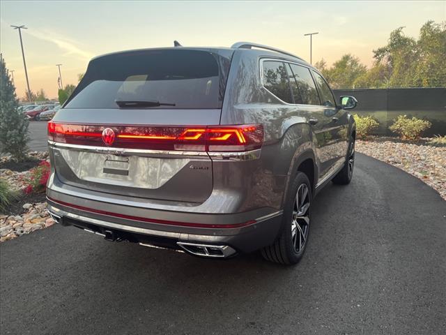 new 2024 Volkswagen Atlas car, priced at $53,474