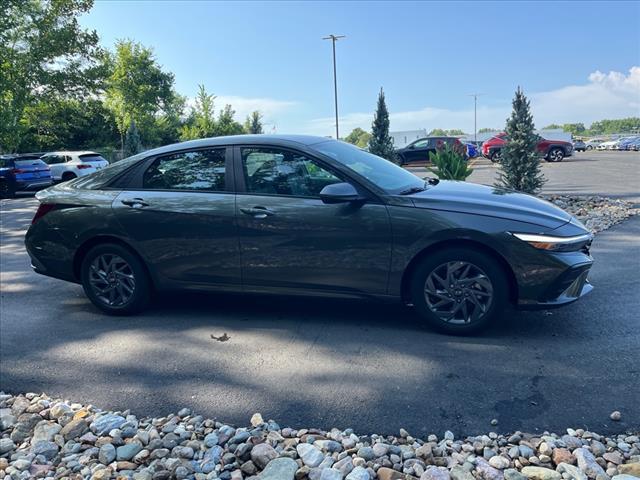 new 2024 Hyundai Elantra HEV car, priced at $25,475