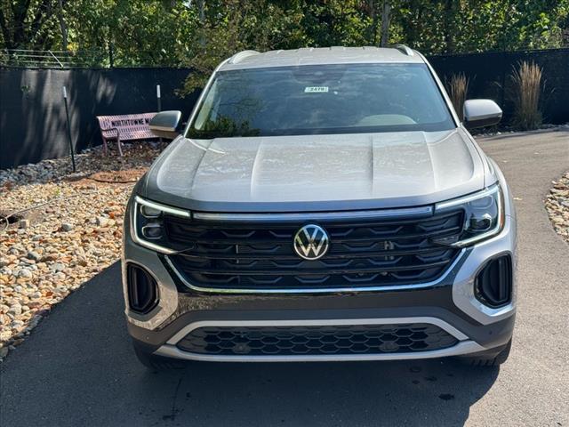 new 2026 Volkswagen Atlas Cross Sport car, priced at $46,105