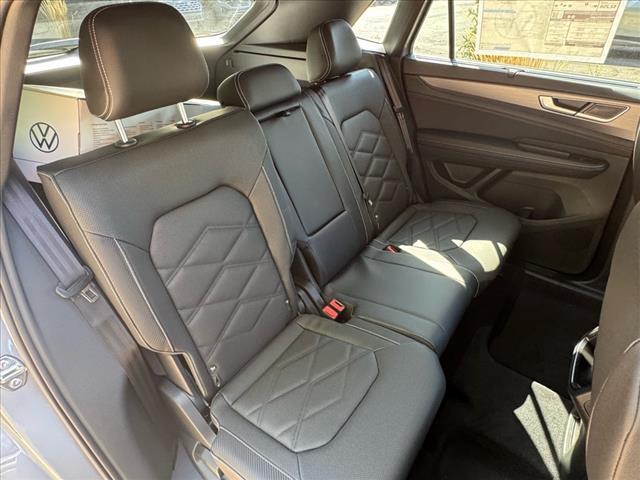 new 2026 Volkswagen Atlas Cross Sport car, priced at $46,105