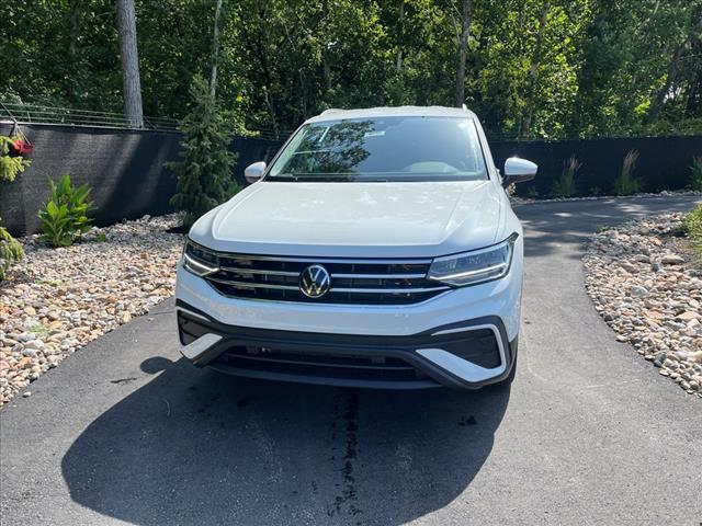 new 2024 Volkswagen Tiguan car, priced at $34,350