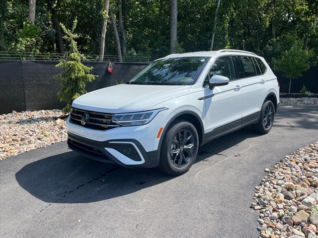 new 2024 Volkswagen Tiguan car, priced at $34,350