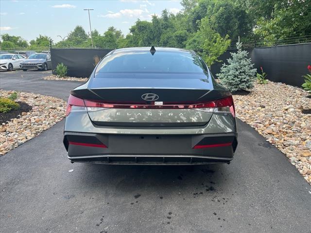 new 2024 Hyundai Elantra car, priced at $25,985