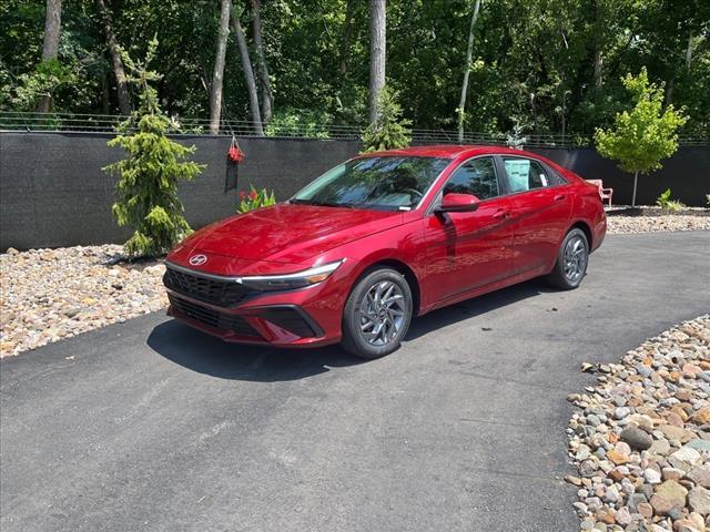 new 2024 Hyundai Elantra HEV car, priced at $25,495