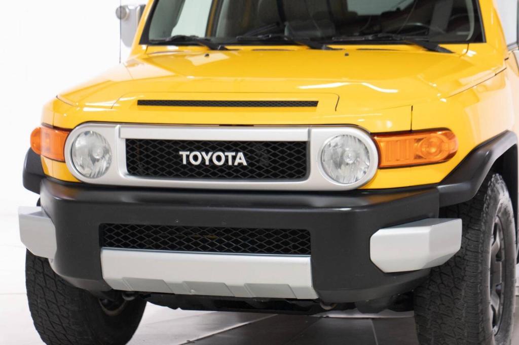 used 2008 Toyota FJ Cruiser car, priced at $17,895