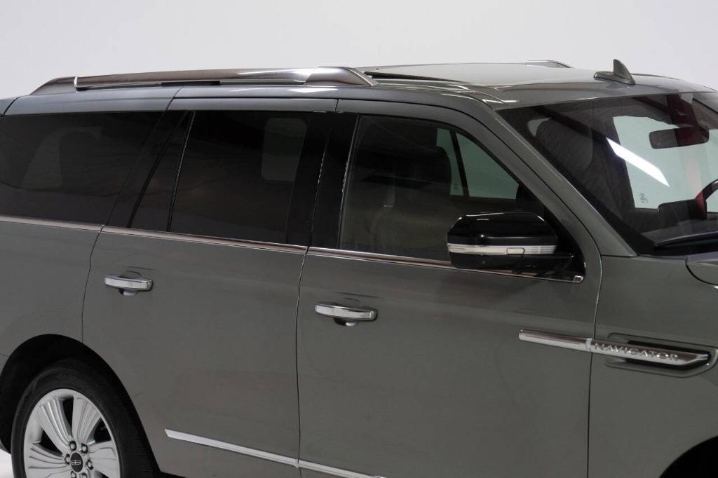 used 2019 Lincoln Navigator car, priced at $43,500