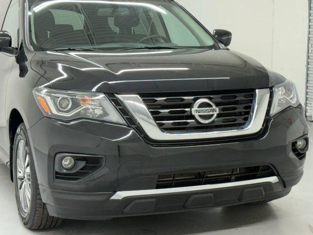 used 2020 Nissan Pathfinder car, priced at $18,733