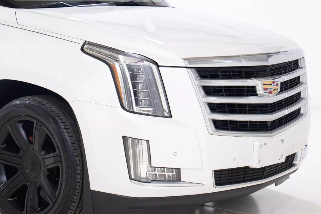 used 2016 Cadillac Escalade ESV car, priced at $23,895