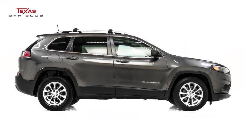 used 2019 Jeep Cherokee car, priced at $12,595