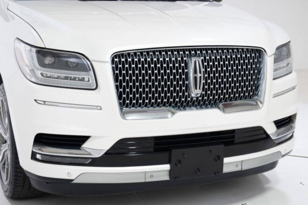 used 2019 Lincoln Navigator car, priced at $31,299