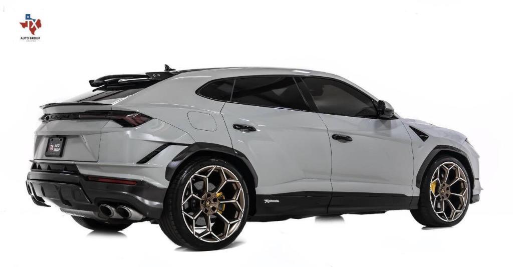 used 2023 Lamborghini Urus car, priced at $282,699