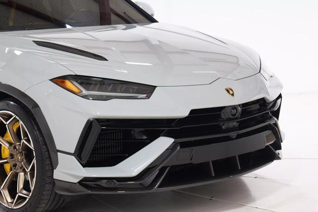 used 2023 Lamborghini Urus car, priced at $282,999