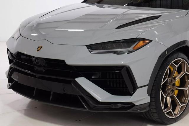 used 2023 Lamborghini Urus car, priced at $282,999