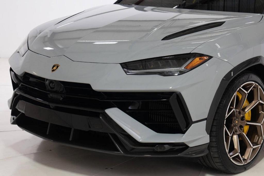 used 2023 Lamborghini Urus car, priced at $282,699